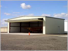 http://www.bucksteel.com/uploads/zoom/source/airplane-hangar--bifold-door.jpg